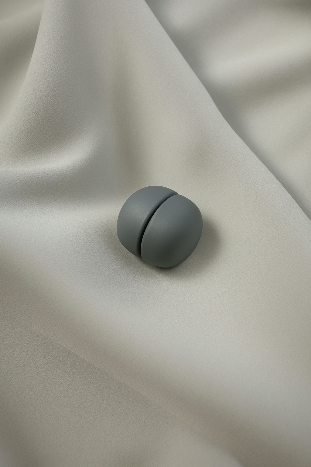 Hijab Magnet - luxury grey
