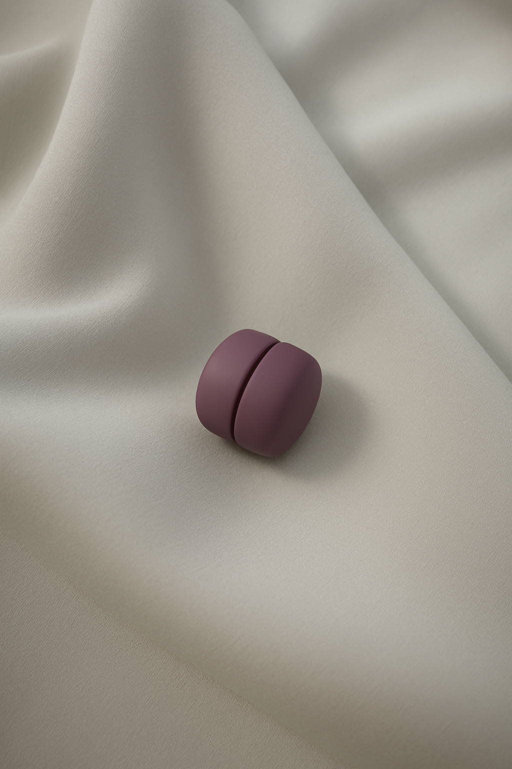 Hijab Magnet - matte purple